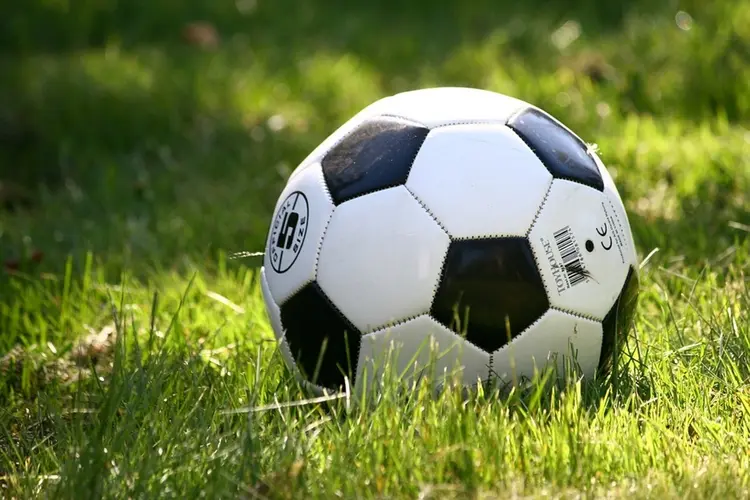 KNVB zet gesprekken met Lelystad over vestigen voetbalcampus voort