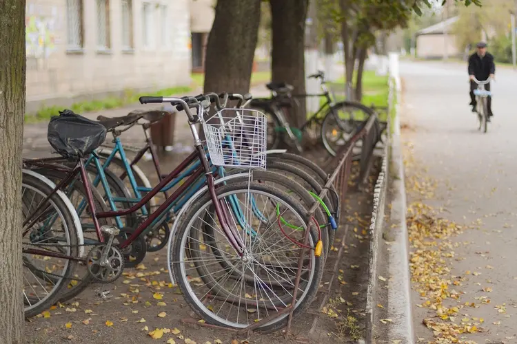 Tijdelijke fietsenstalling zuidkant Hanzeparkkavel