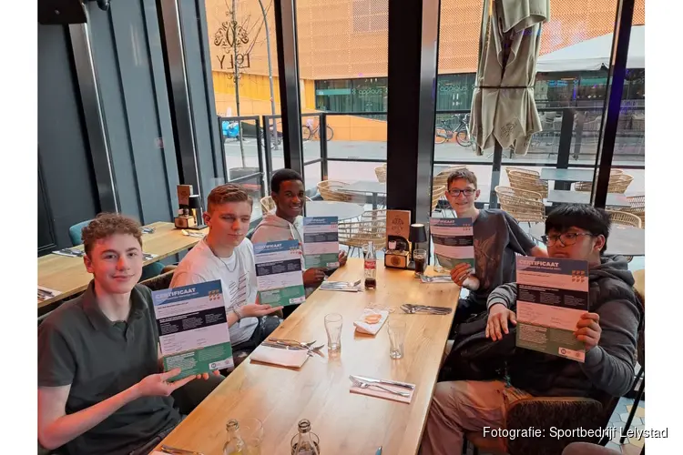 Vijf deelnemers ronden vluchtelingenproject Wereldgozers succesvol af