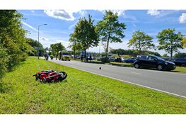 Motorrijder ernstig gewond na aanrijding met auto in Lelystad