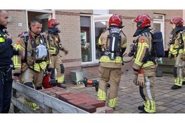Brandweer ramt deur in voor pannntje op vuur terwijl bewoners uit eten zijn