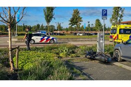 Scooterrijder naar het ziekenhuis na aanrijding met auto in Lelystad