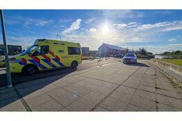 Scooterrijder naar het ziekenhuis na aanrijding met auto in Lelystad