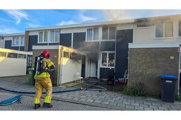 Woning zwaarbeschadigd na brand in Lelystad