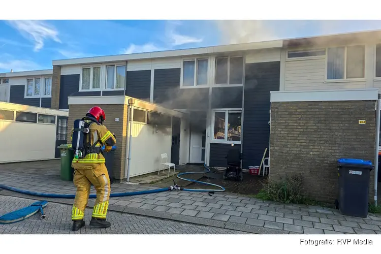 Woning zwaarbeschadigd na brand in Lelystad