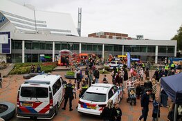 Sirene aan, gezelligheid aan! Grote opkomst bij Veiligheidsmarkt Lelystad