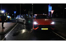 Lamborghini van € 300.000 euro betrokken bij ongeval na voorrangsfout