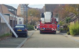 Brandweer blust woningbrand in Lelystad