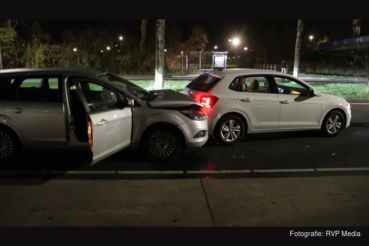 Automobilist vlucht na ongeval in Lelystad