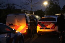 Agenten in zware vesten bij melding van verdachte situatie in Lelystad