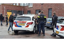Politie houdt persoon aan na ‘verbale bedreigingen’, onderzoek naar verband met situatie op school in Lelystad
