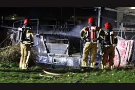 Veel schade na brand op woonboot in Lelystad