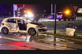 Flinke schade en gewonden na ongeval op kruising N309.