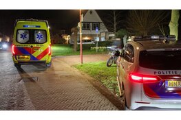 Bezorger op scooter onderuit in Lelystad, politie bezorgd maaltijd