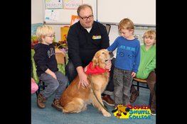 Hond voor de klas op basisschool de Triangel in Lelystad