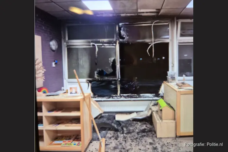 Brandstichting school, politie zoekt getuigen