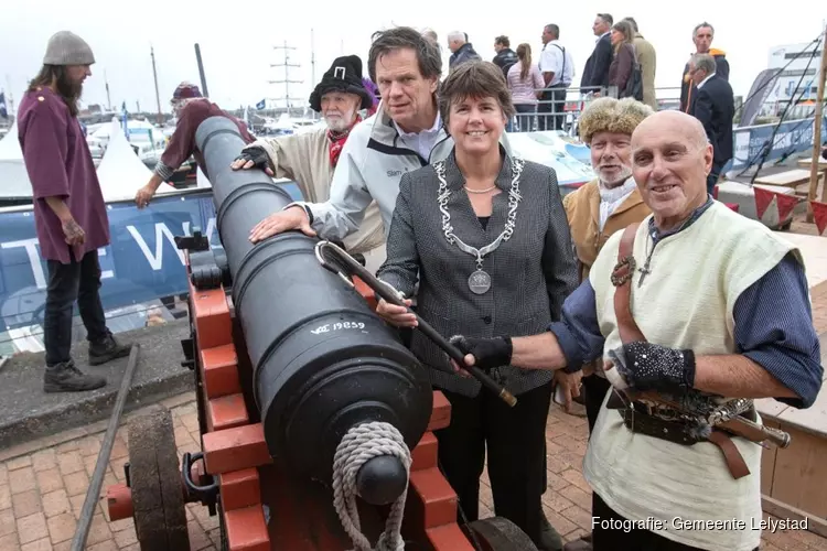 Feestelijke opening HISWA te water