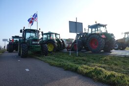 Boeren blokkeren Dijk Enkhuizen-Lelystad