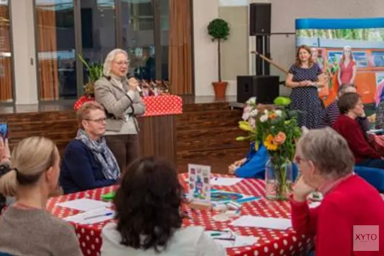 Eerste Lelystadse &#39;Vraagelkaar&#39;-café druk bezocht