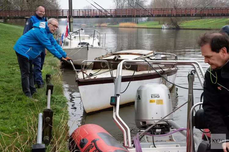 Verwijderen bootwrakken Gelderse Diep verloopt succesvol