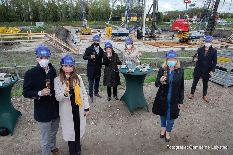 Heiwerkzaamheden betekenen volgende stap in bouw Hotel van der Valk bij Lelystad