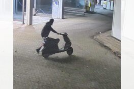 Gezocht: Diefstal uit tankstation Lelystad