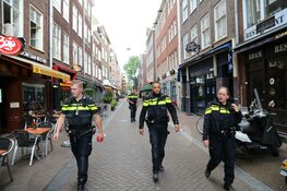 Peter R. de Vries neergeschoten op Lange Leidsedwarsstraat, verdachte voortvluchtig