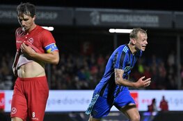 Max de Waal schiet Jong Ajax langs Almere City FC