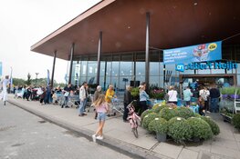 Nieuwe Albert Heijn Warande Lelystad feestelijk geopend