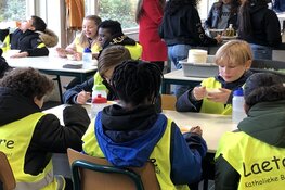 Lelystadse basisschoolleerlingen vieren een voedselfeestje