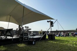 Honderden bezoekers voor jubilerend poëziefestival Sunsation