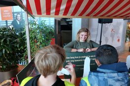 Lelystadse scholieren proeven soep op foodfestival