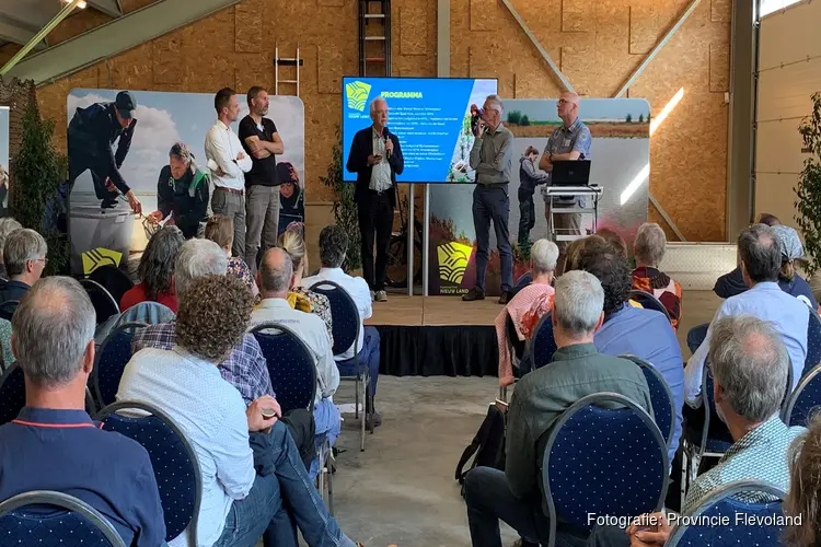 Natuuronderzoekers bijeen voor symposium Nationaal Park Nieuw Land