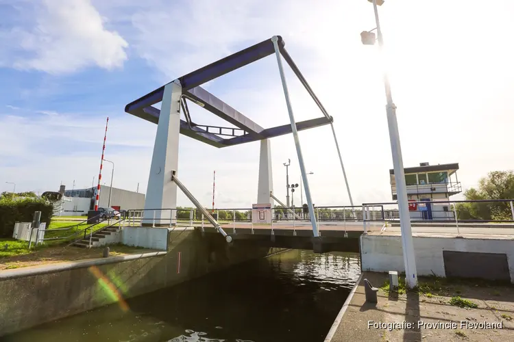 Renovatie Zuidersluis bij Almere start maandag 16 oktober