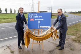 Snelweg A6 Afslag 9 naar Zuiderpark feestelijk geopend