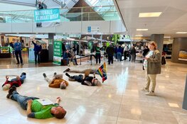 Klimaatactivisten verenigen zich op Klimaatmarkt Lelystad